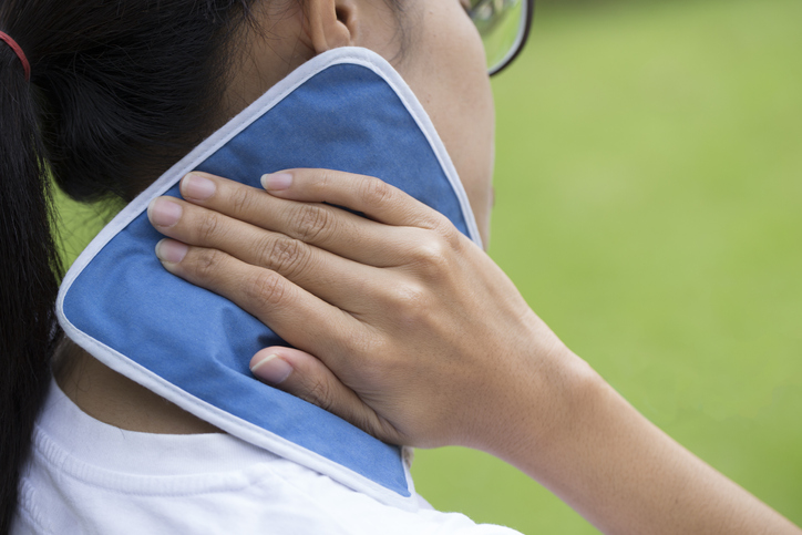 Heat For Neck Pain Relief - Heat Therapy Methods, Benefits